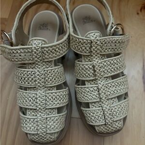 NWT fisherman heel sandal. Size 6.5